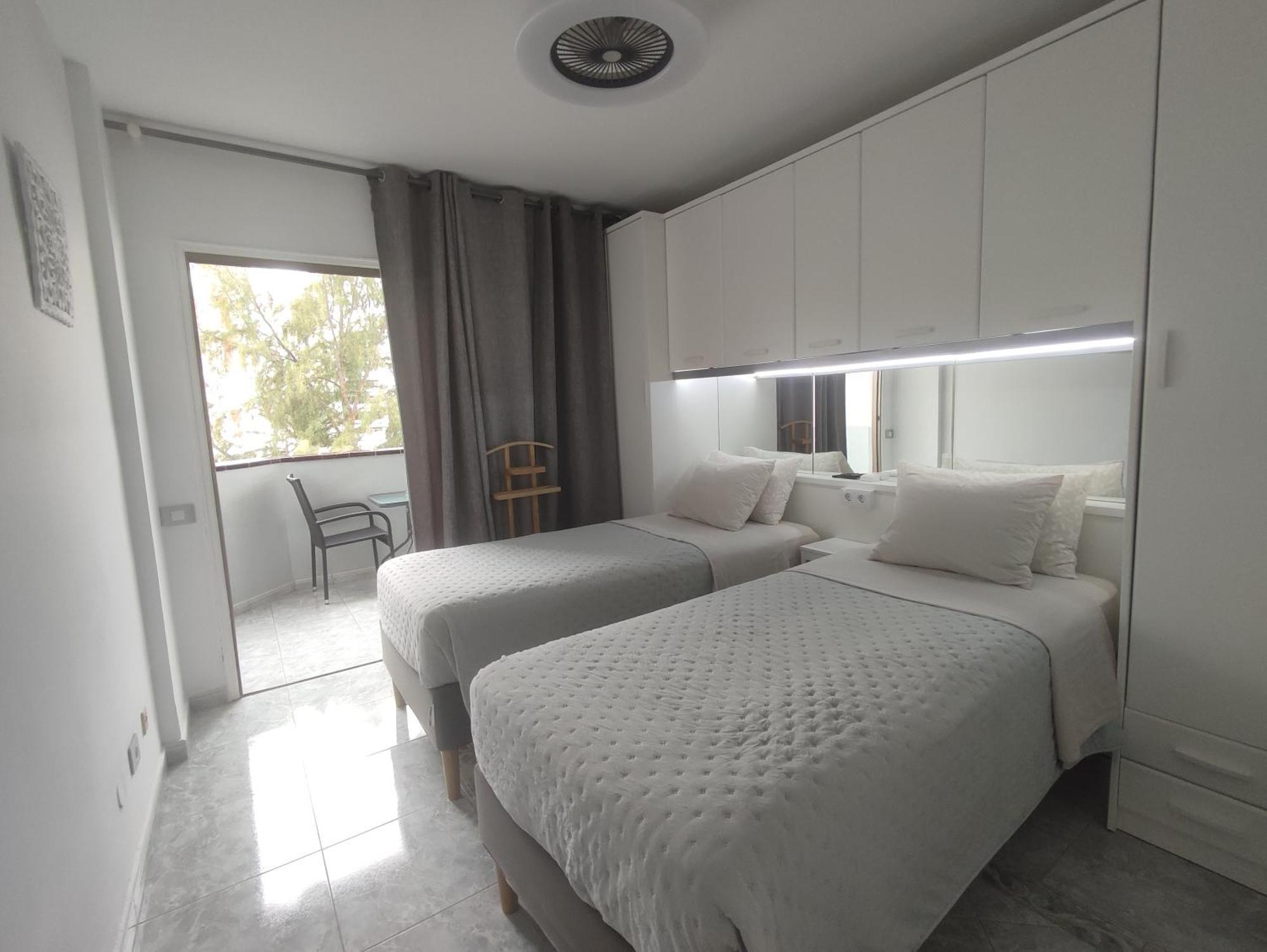 Vivienda Agaete Parque Apartment *